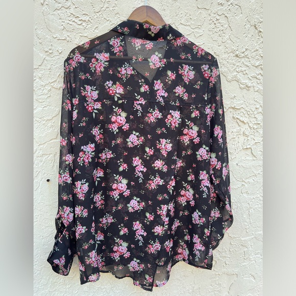 PLUS Beautiful Sheer Rose-Print Blouse +  Pearl Buttons Back Side Slits Size 10 - Picture 2 of 11